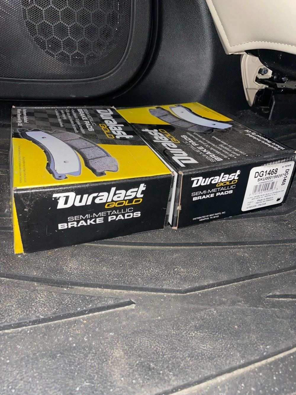 Duralast Gold Semi-Metallic Brake Pads - Black & Yellow Packaging